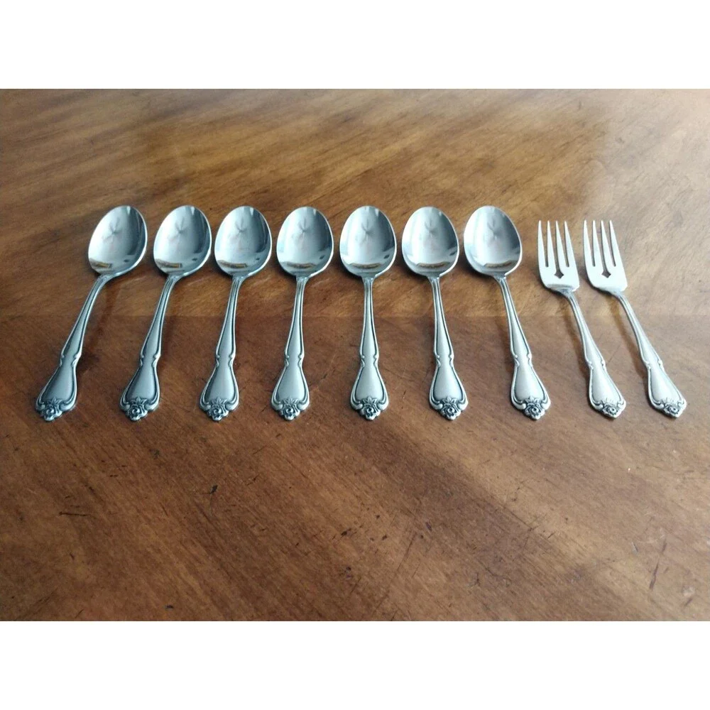 1881 Rogers Oneida Ltd Arbor Rose True Rose Stainless: Lot 7 Table Spoon + Fork